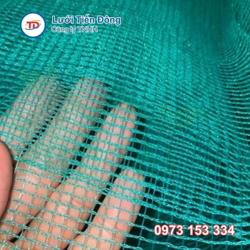 lưới cước vuông nuôi gà